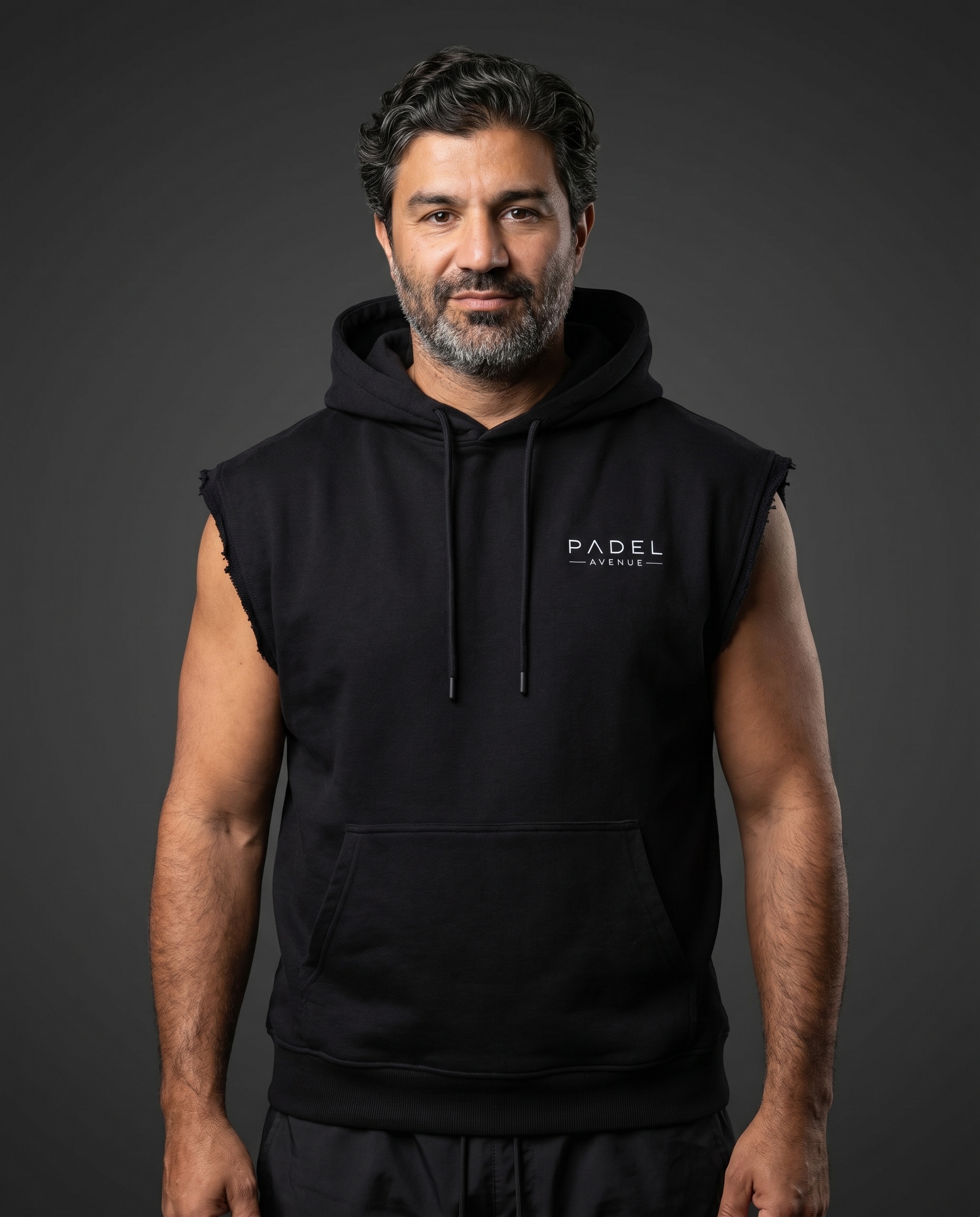 Padel Avenue Sleeveless Fringe Hoodie — Herren-Schnitt